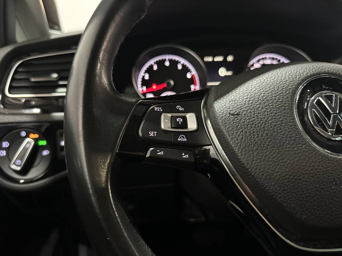 Volkswagen Golf Volkswagen Golf Variant 1.4 TSI Business Edition – Pano / Navi / Camera