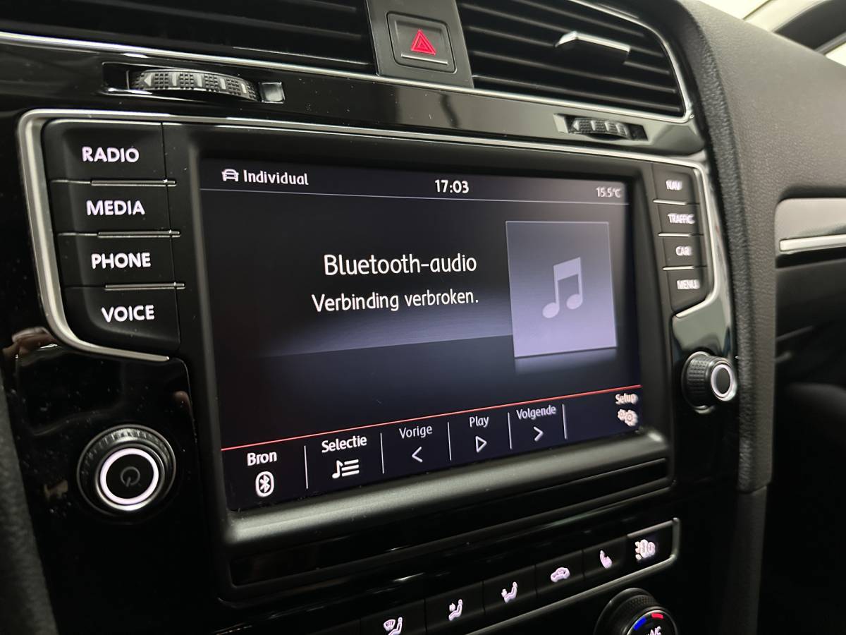 Volkswagen Golf Volkswagen Golf Variant 1.4 TSI Business Edition – Pano / Navi / Camera