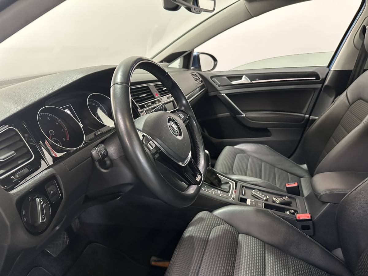 Volkswagen Golf Volkswagen Golf Variant 1.4 TSI Business Edition – Pano / Navi / Camera