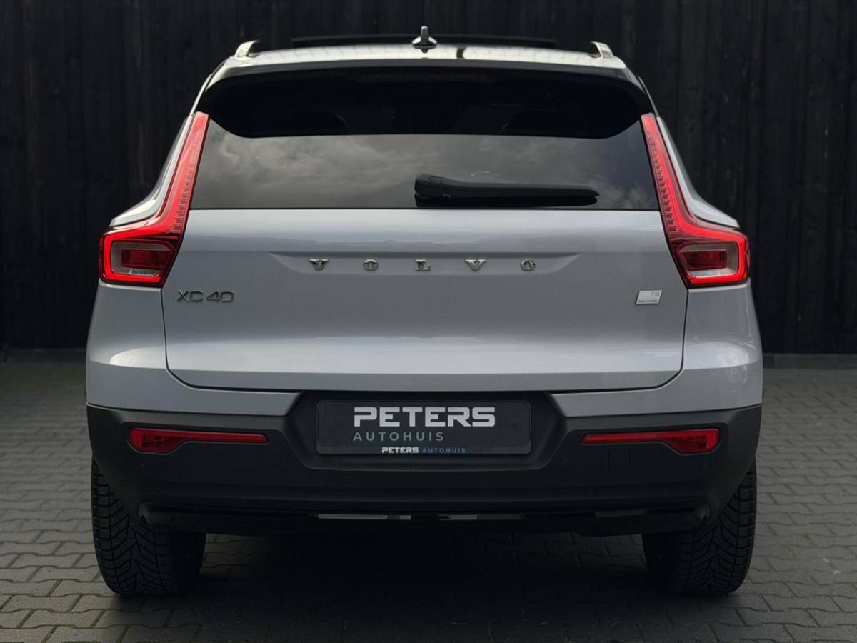 Volvo XC40 Volvo XC40 1.5 T5 Recharge| Pano| 19”| Keyless| 1e eigenaar