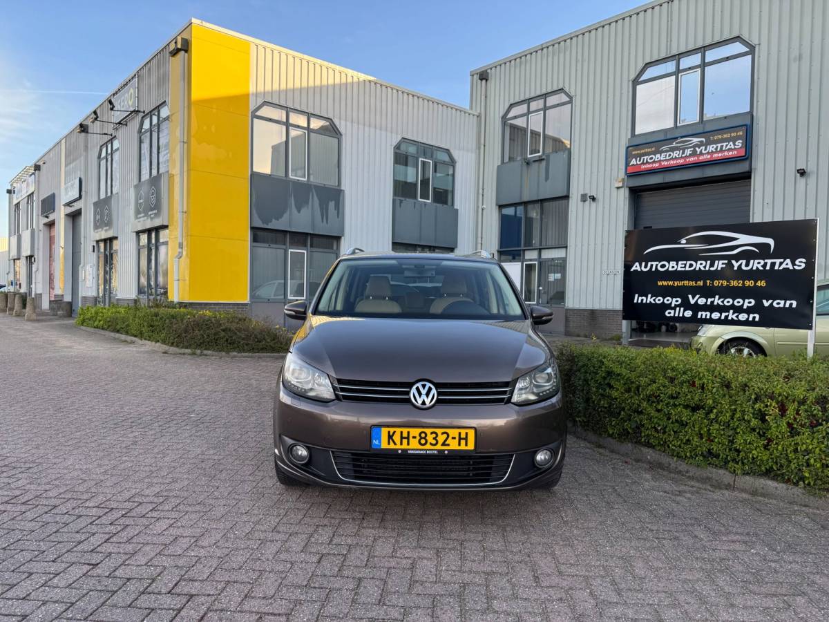 Volkswagen Touran Volkswagen Touran 1.4 TSI Highline 7 PERSOONS!! AUT!!