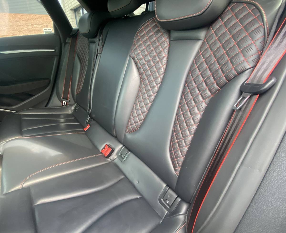 Audi RS3 Audi RS 3 Sportback 2.5 TFSI RS 3 quattro / Pano/ B&O/ VC/ Matrix/ Ambiente/ Privacy/ Keyless/ Carplay