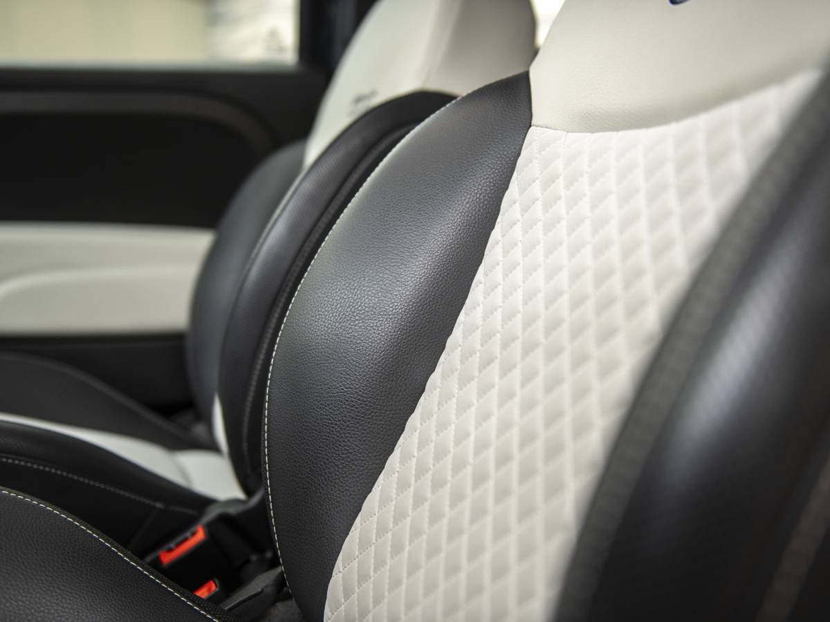 Fiat 500 Fiat 500 1.0 Hybrid, vol opties, Schuifdak, Beats audio, Apple carplay, NAV, Clima