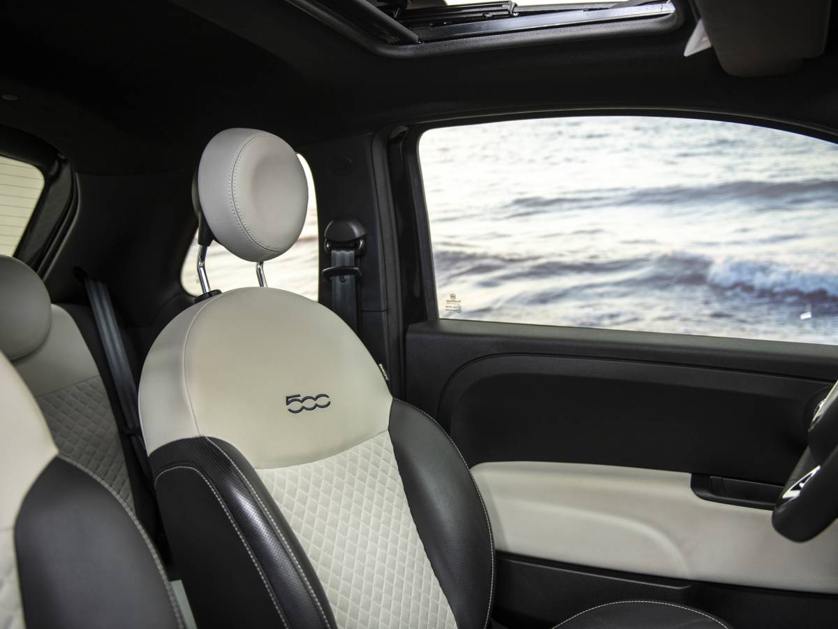 Fiat 500 Fiat 500 1.0 Hybrid, vol opties, Schuifdak, Beats audio, Apple carplay, NAV, Clima
