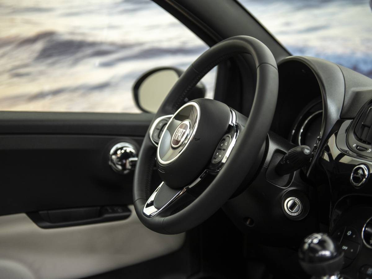 Fiat 500 Fiat 500 1.0 Hybrid, vol opties, Schuifdak, Beats audio, Apple carplay, NAV, Clima