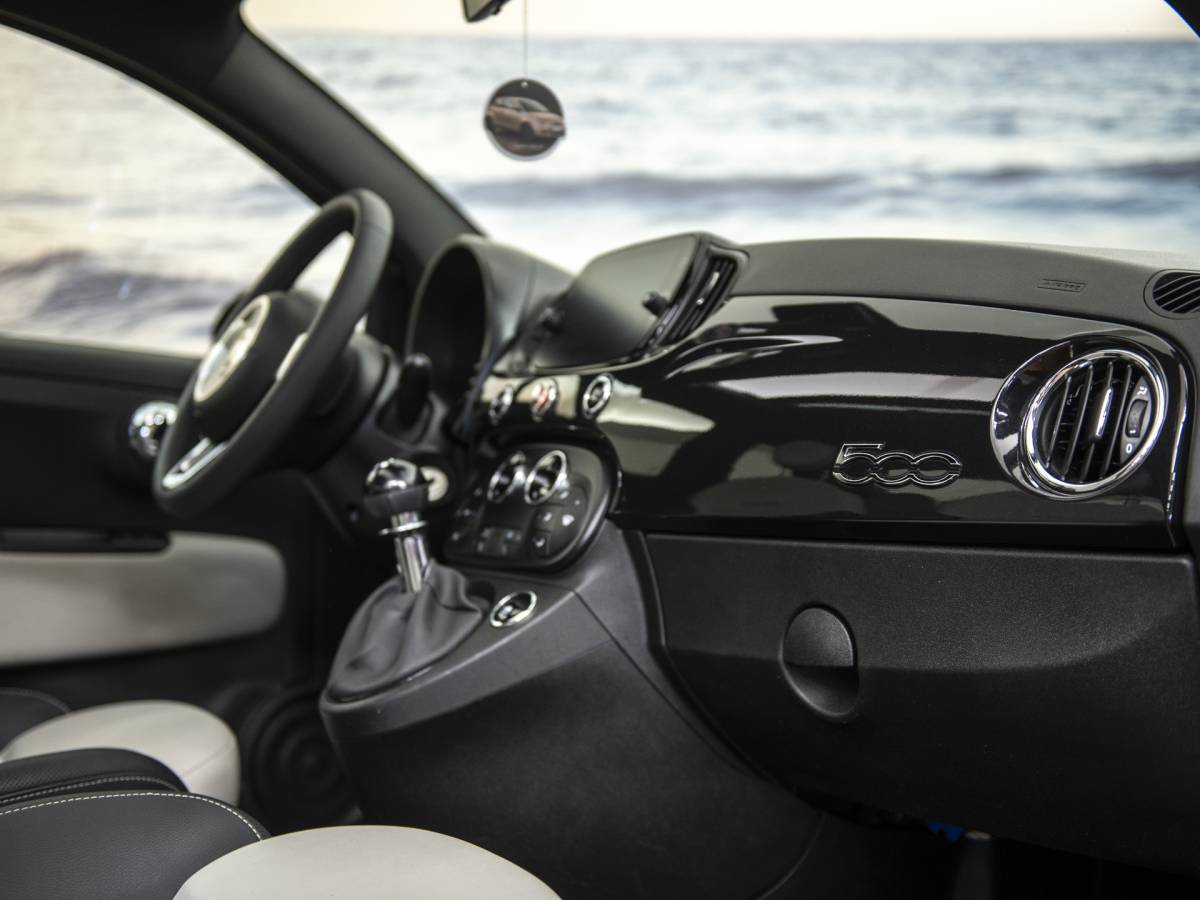 Fiat 500 Fiat 500 1.0 Hybrid, vol opties, Schuifdak, Beats audio, Apple carplay, NAV, Clima