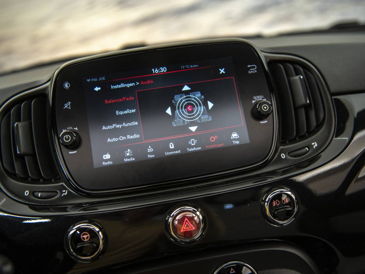 Fiat 500 Fiat 500 1.0 Hybrid, vol opties, Schuifdak, Beats audio, Apple carplay, NAV, Clima