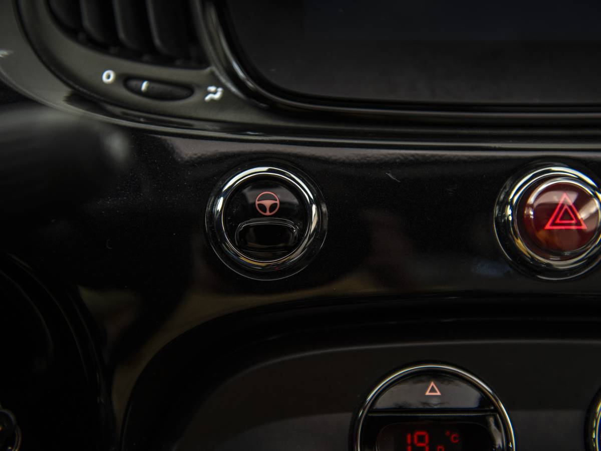 Fiat 500 Fiat 500 1.0 Hybrid, vol opties, Schuifdak, Beats audio, Apple carplay, NAV, Clima