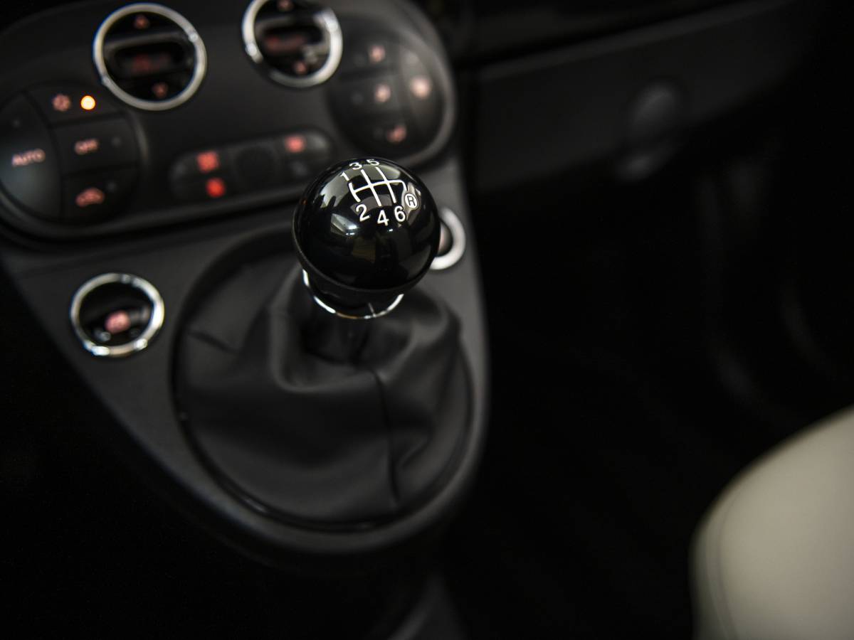 Fiat 500 Fiat 500 1.0 Hybrid, vol opties, Schuifdak, Beats audio, Apple carplay, NAV, Clima