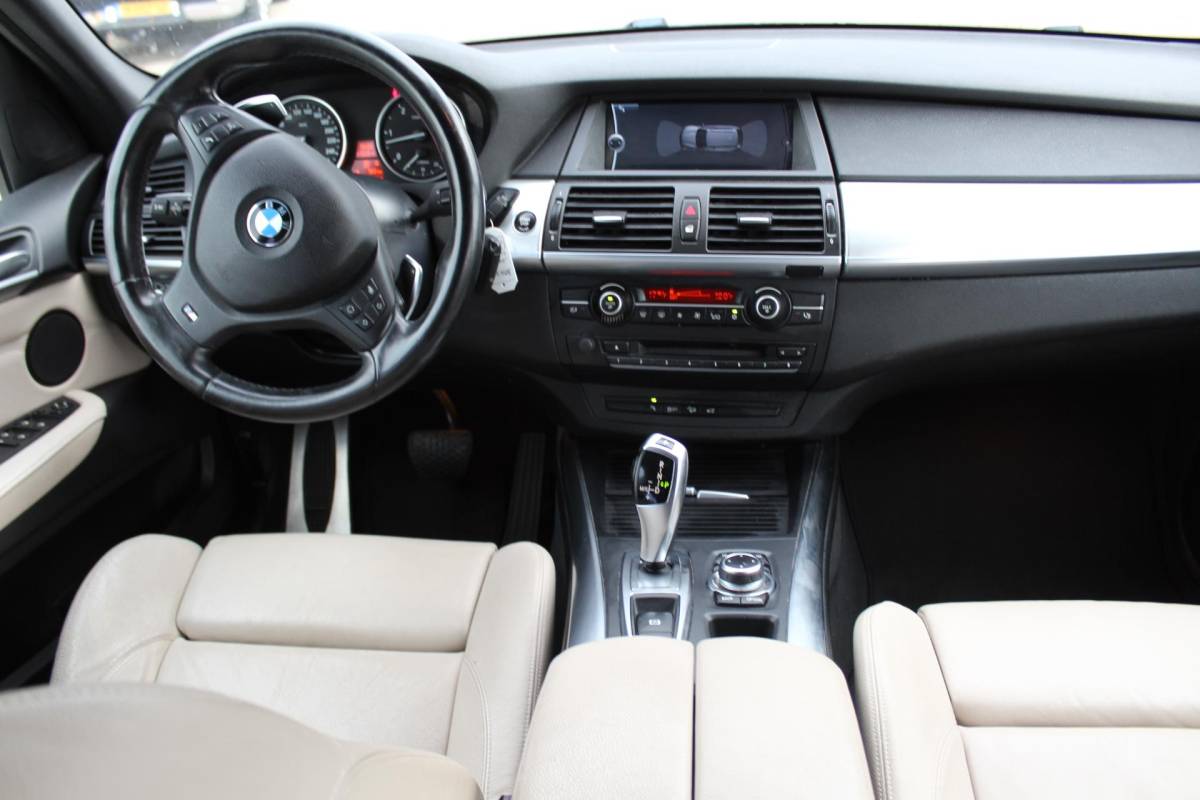 BMW X5 BMW X5 XDrive40d High Executive NAP AUTOMAAT NAVI LEDER 4×4 TREKHAAK