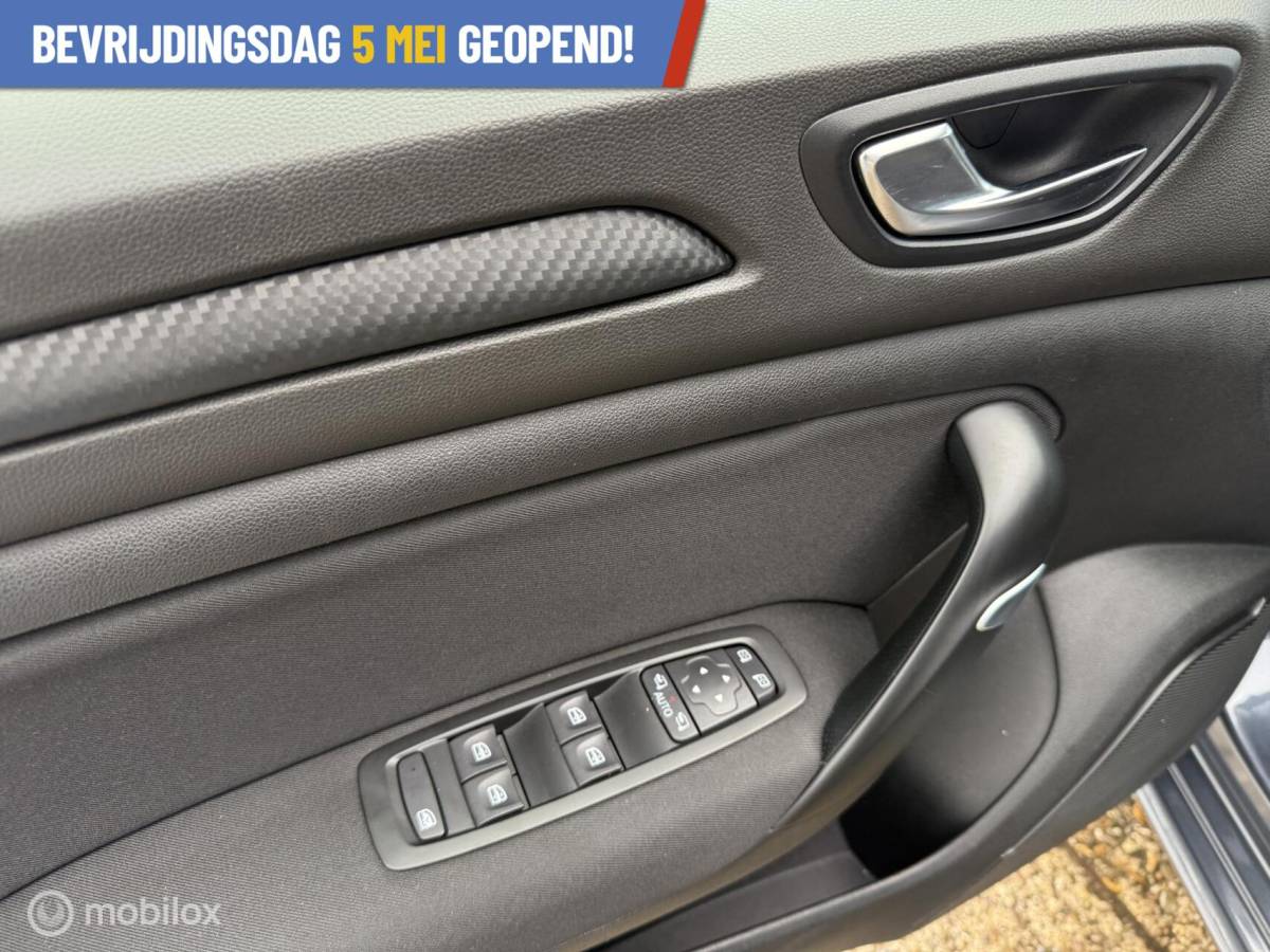 Renault Mégane Renault Megane 1.2 TCe Limited PANORAMADAK | AUTOMAAT