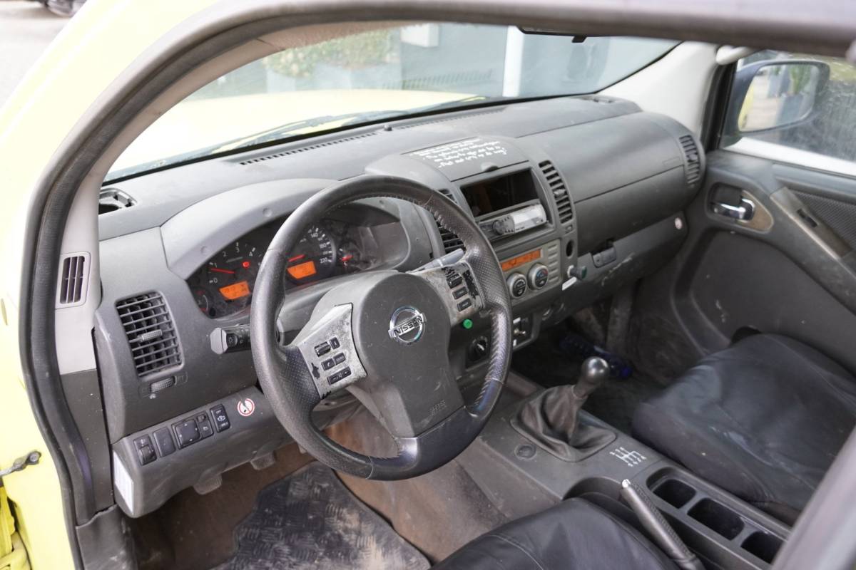 Nissan Navara Nissan Navara 2.5 dCi LE 177PK King Cab 4WD