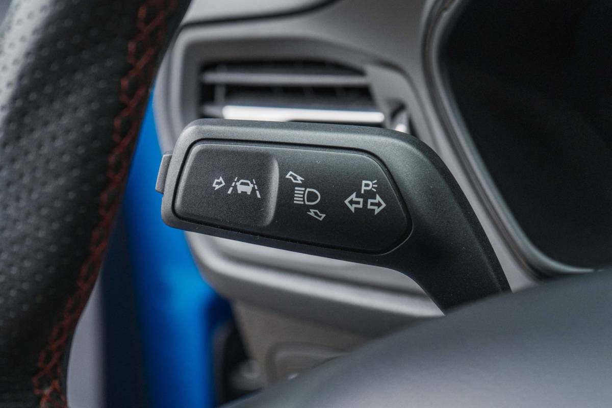 Ford Focus Ford Focus 1.0 EcoBoost ST Line / LED / Pano / HUD / Winter Pack!