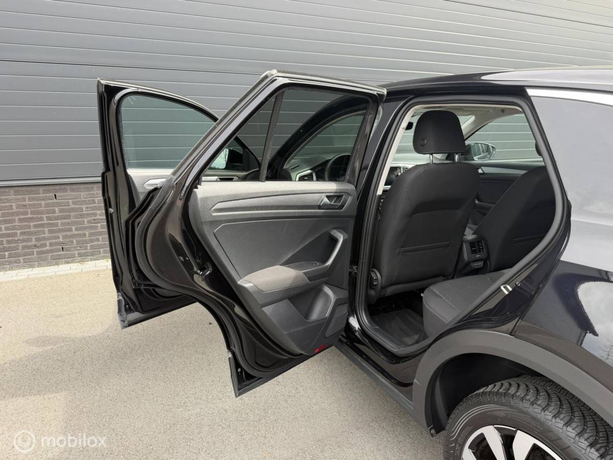 Volkswagen T-Roc Volkswagen T-Roc 1.5 TSI DSG Active CLIMA*CARPLAY*PDC*STOELVERW