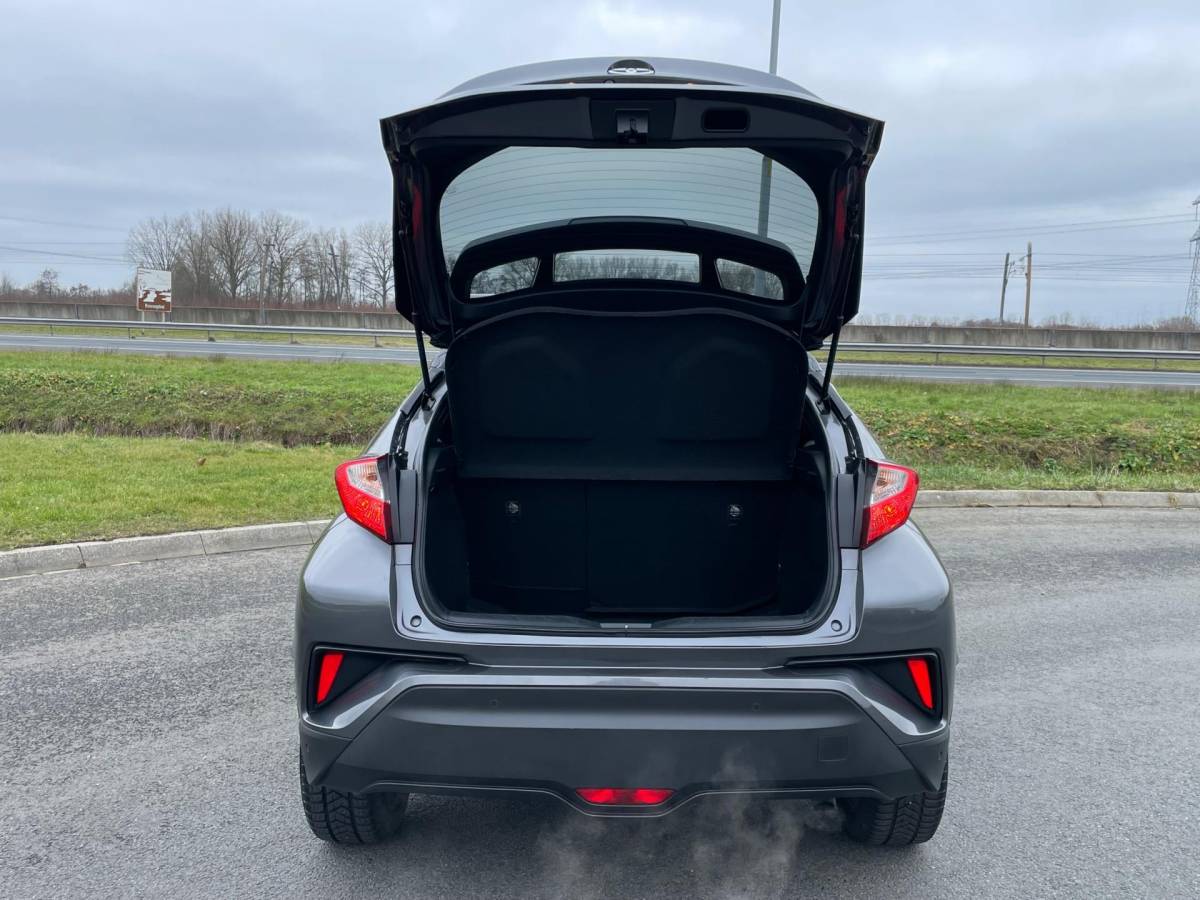 Toyota C-HR Toyota C-HR 1.8 Hybrid Executive, Aut, Acc, Stoelverw, Cam, Navi, Pdc, 2e eig afk, Geen import, Nap!