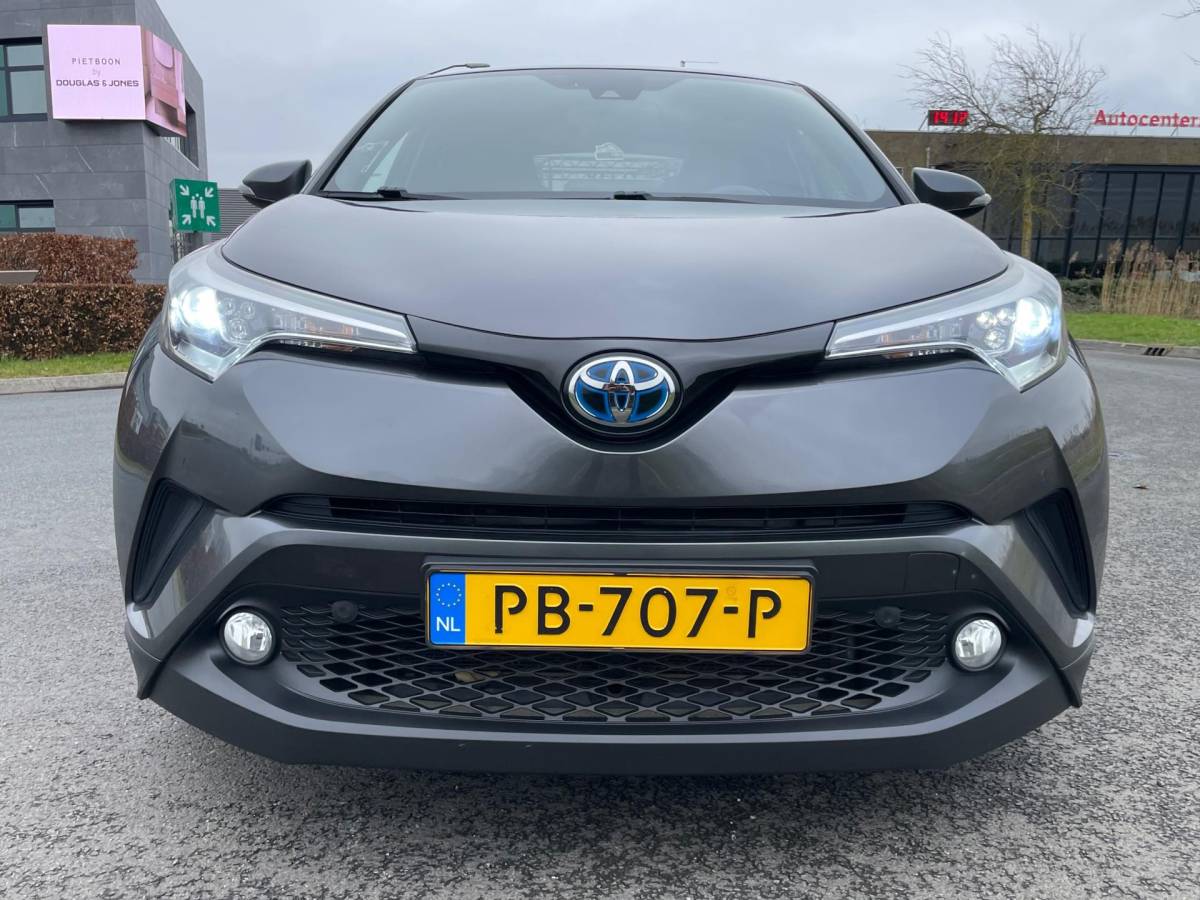 Toyota C-HR Toyota C-HR 1.8 Hybrid Executive, Aut, Acc, Stoelverw, Cam, Navi, Pdc, 2e eig afk, Geen import, Nap!