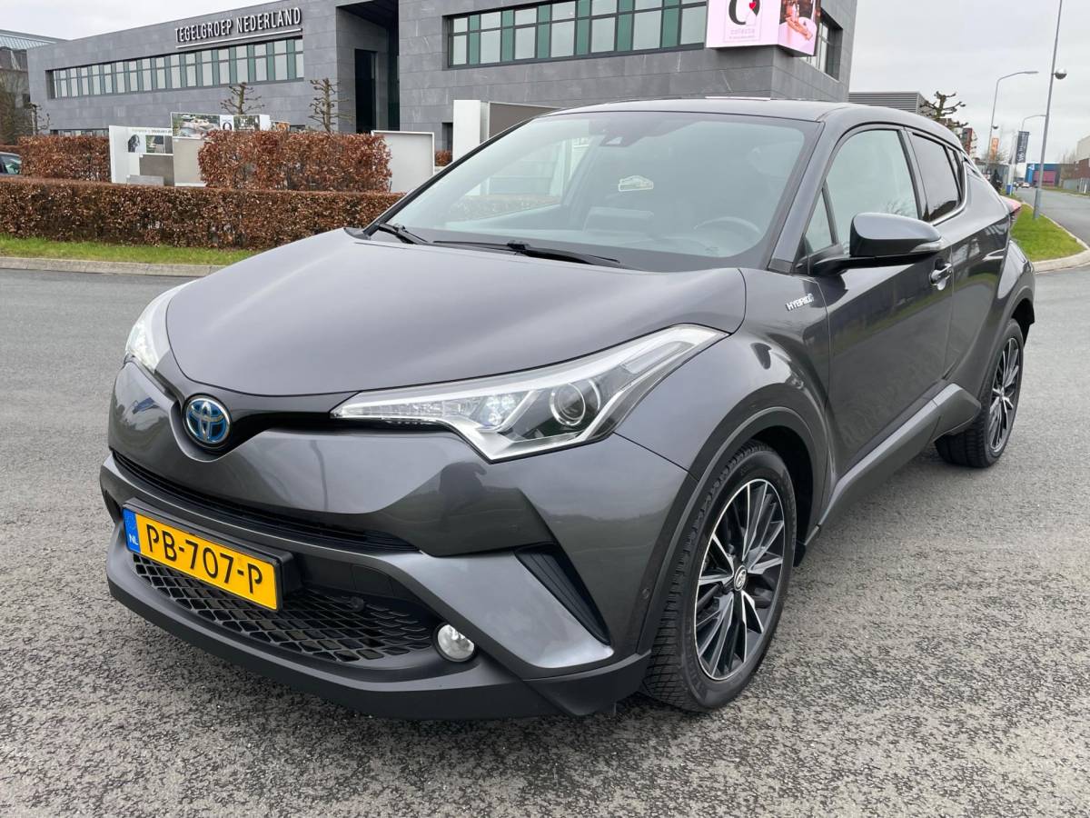 Toyota C-HR Toyota C-HR 1.8 Hybrid Executive, Aut, Acc, Stoelverw, Cam, Navi, Pdc, 2e eig afk, Geen import, Nap!
