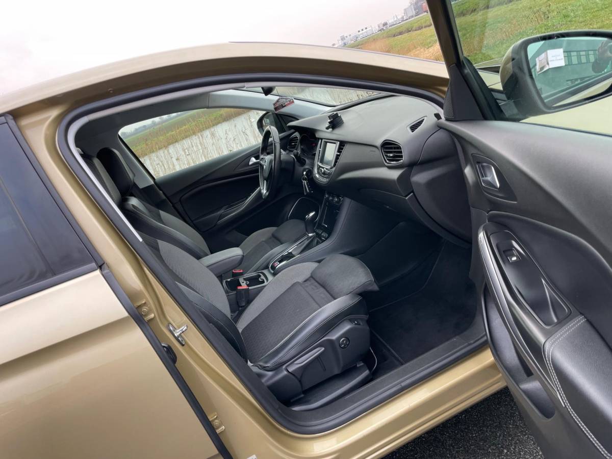 Opel Grandland X Opel Grandland X 1.2 Turbo Innovation, Aut, Trekhaak, Pdc, Stoelverw, Stuurverw, Cruise/Climate control!