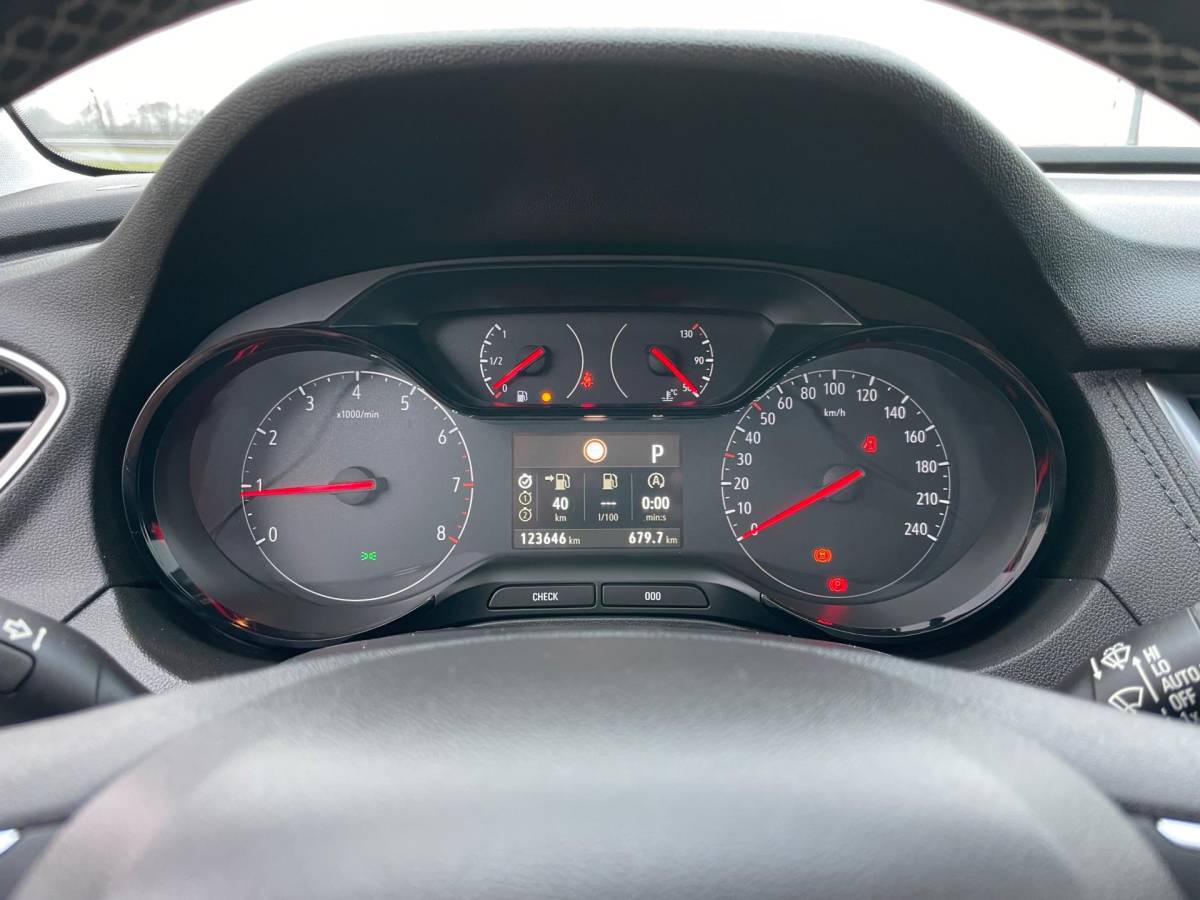 Opel Grandland X Opel Grandland X 1.2 Turbo Innovation, Aut, Trekhaak, Pdc, Stoelverw, Stuurverw, Cruise/Climate control!