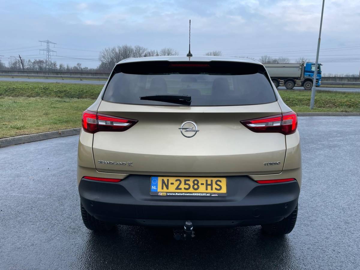 Opel Grandland X Opel Grandland X 1.2 Turbo Innovation, Aut, Trekhaak, Pdc, Stoelverw, Stuurverw, Cruise/Climate control!