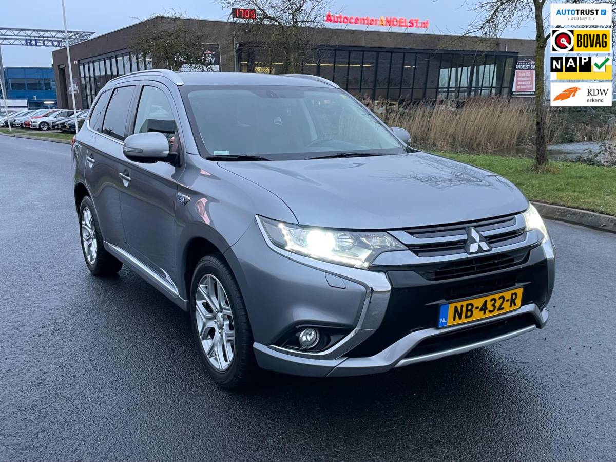 Mitsubishi Outlander Mitsubishi Outlander 2.0 PHEV Pure, Aut, Cam, Keyless, Carplay, 1e eig afk, Geen import, Nap, Volledig dealer oh!