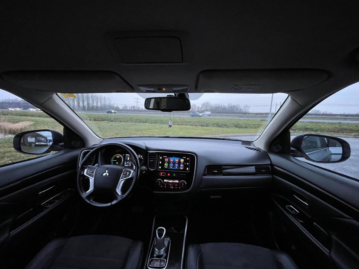 Mitsubishi Outlander Mitsubishi Outlander 2.0 PHEV Pure, Aut, Cam, Keyless, Carplay, 1e eig afk, Geen import, Nap, Volledig dealer oh!