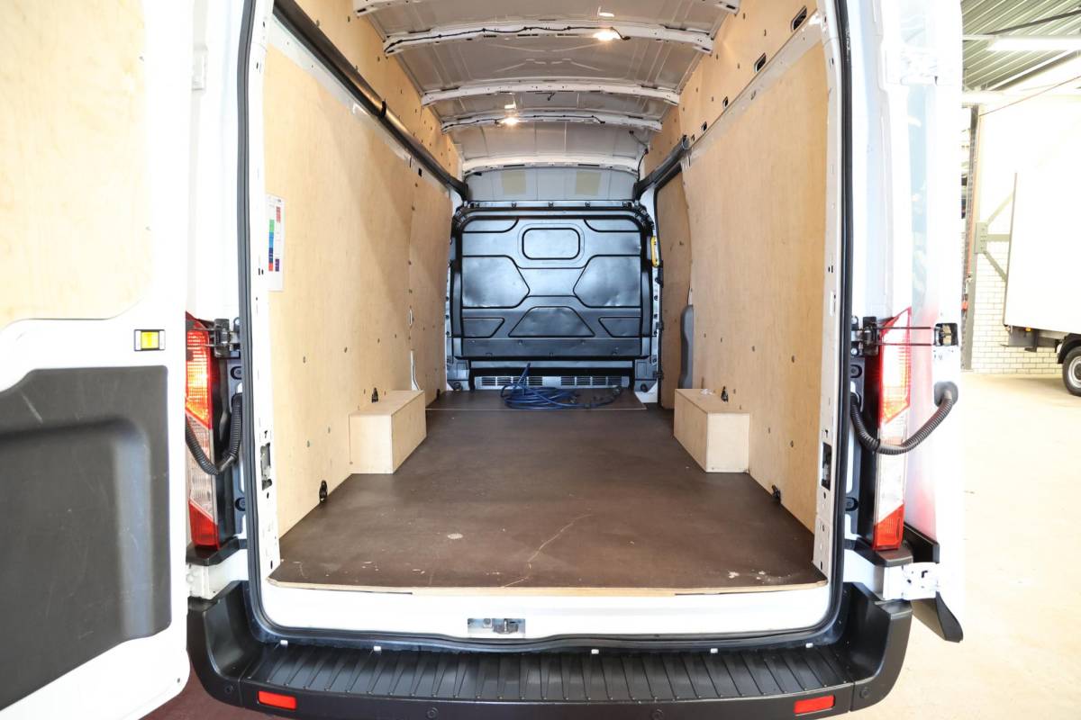 Ford E-Transit Ford E-Transit 350 L4H3 Trend 68 kWh