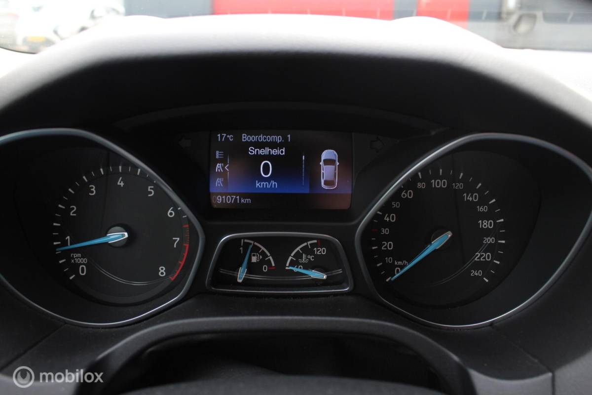 Ford Focus Ford Focus Wagon 1.0 Titanium 125PK ECC/Cruise/Navi/PDC/NAP