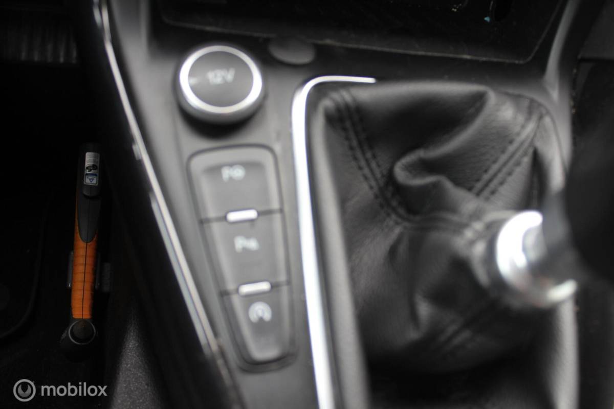 Ford Focus Ford Focus Wagon 1.0 Titanium 125PK ECC/Cruise/Navi/PDC/NAP