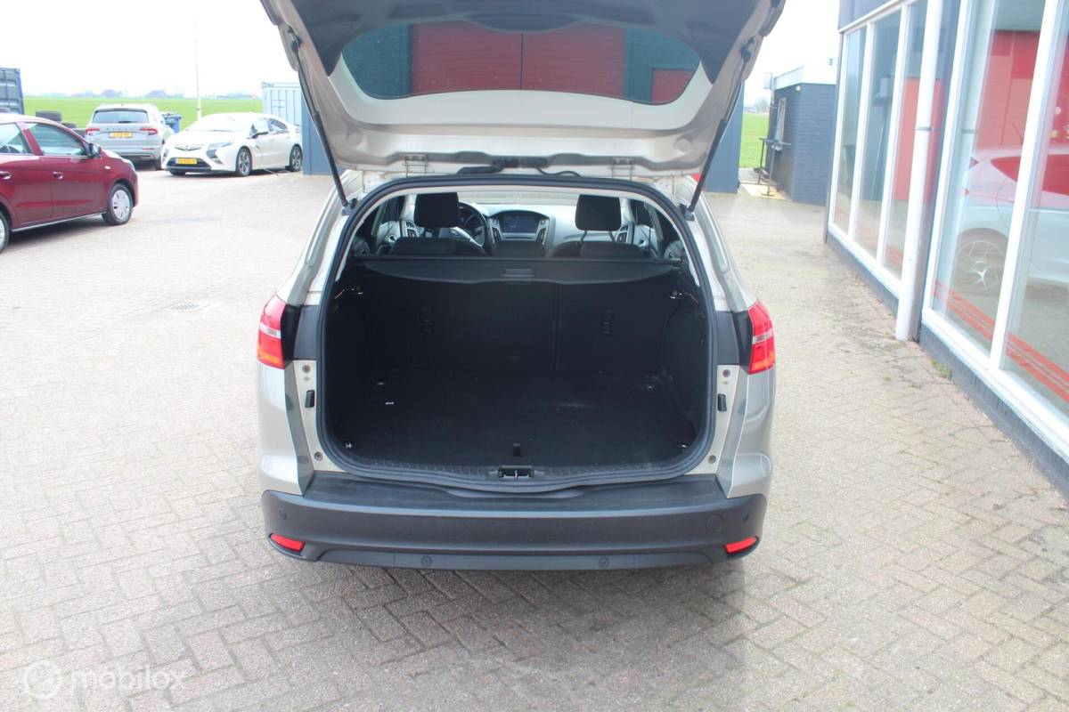 Ford Focus Ford Focus Wagon 1.0 Titanium 125PK ECC/Cruise/Navi/PDC/NAP