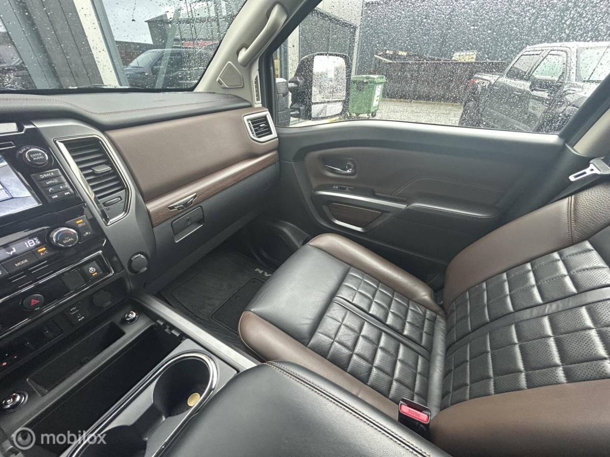 Nissan  Nissan Titan XD 5.0 V8 Cummins TD Platinum Reserve