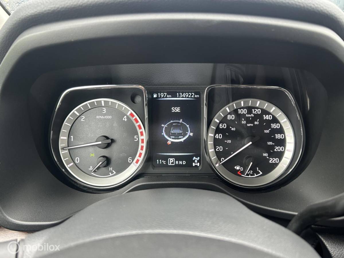 Nissan  Nissan Titan XD 5.0 V8 Cummins TD Platinum Reserve
