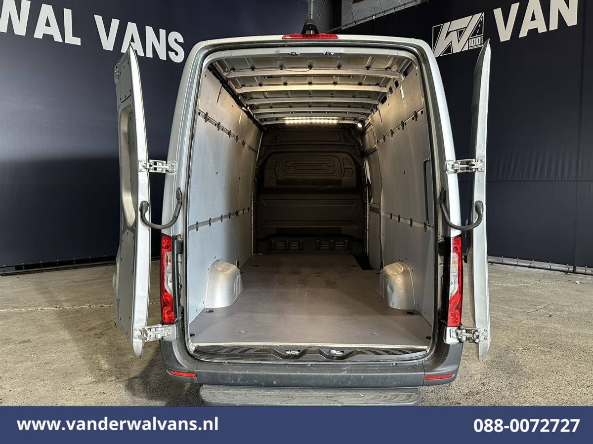 Mercedes-Benz Sprinter Mercedes-Benz Sprinter 314 CDI 143pk L3H2 Euro6 Airco | Camera | Navigatie | Apple Carplay | Android Auto Parkeersensoren