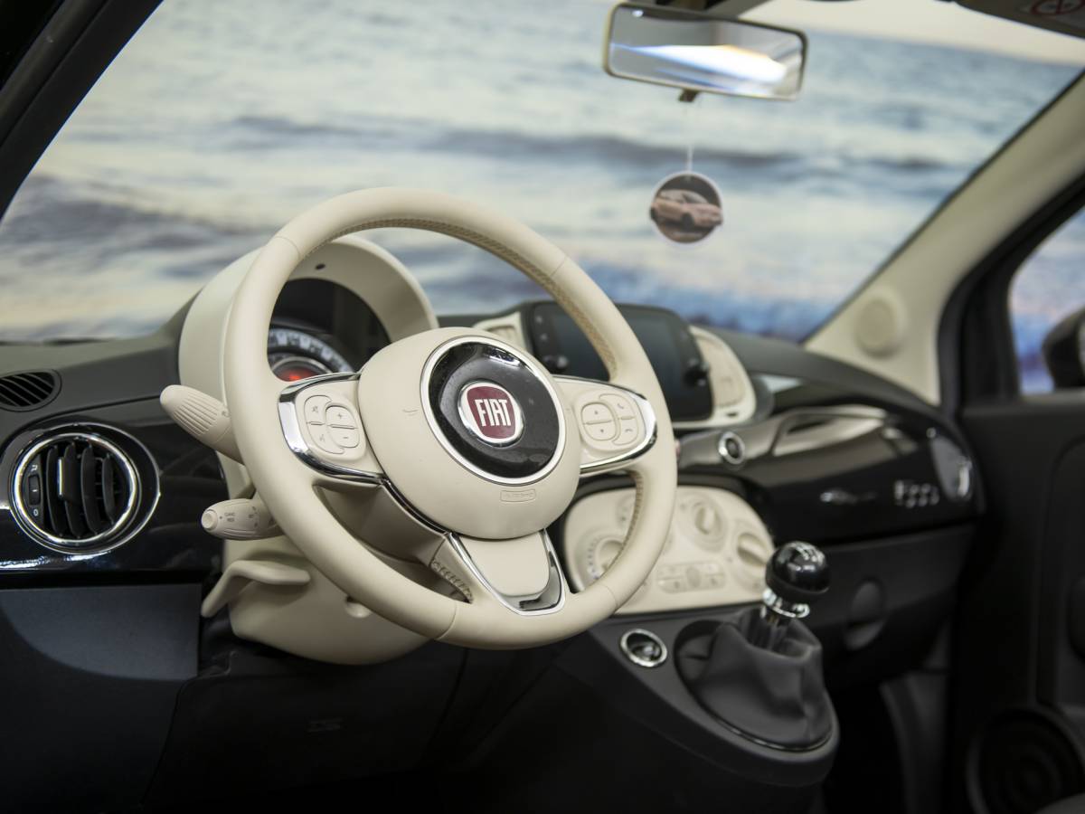Fiat 500C Fiat 500 C 1.0 Hybrid Dolcevita, NAP, Volledig leer, incl garantie,