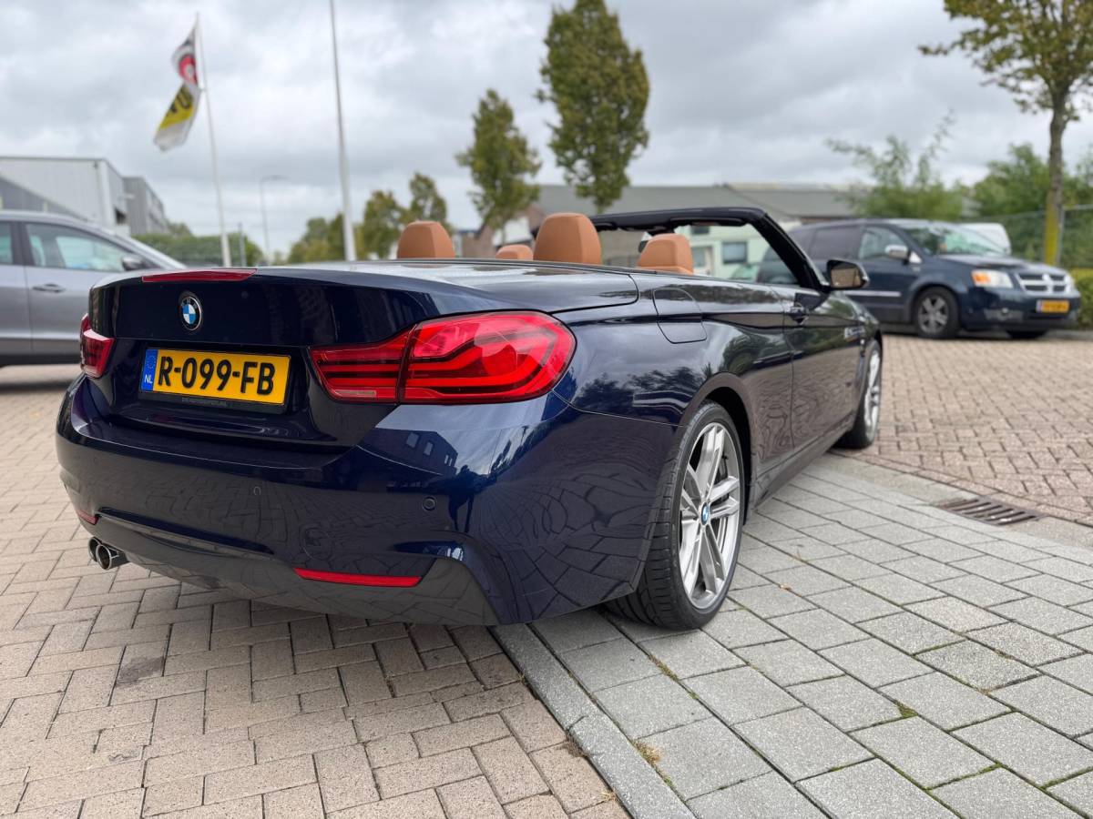 BMW 4 Serie BMW 4-serie Cabrio 435d xDrive High Executive