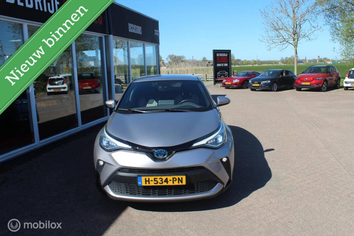 Toyota C-HR Toyota C-HR 2.0 Hybrid Executive Leder/Camera/Carplay/Stoelverw