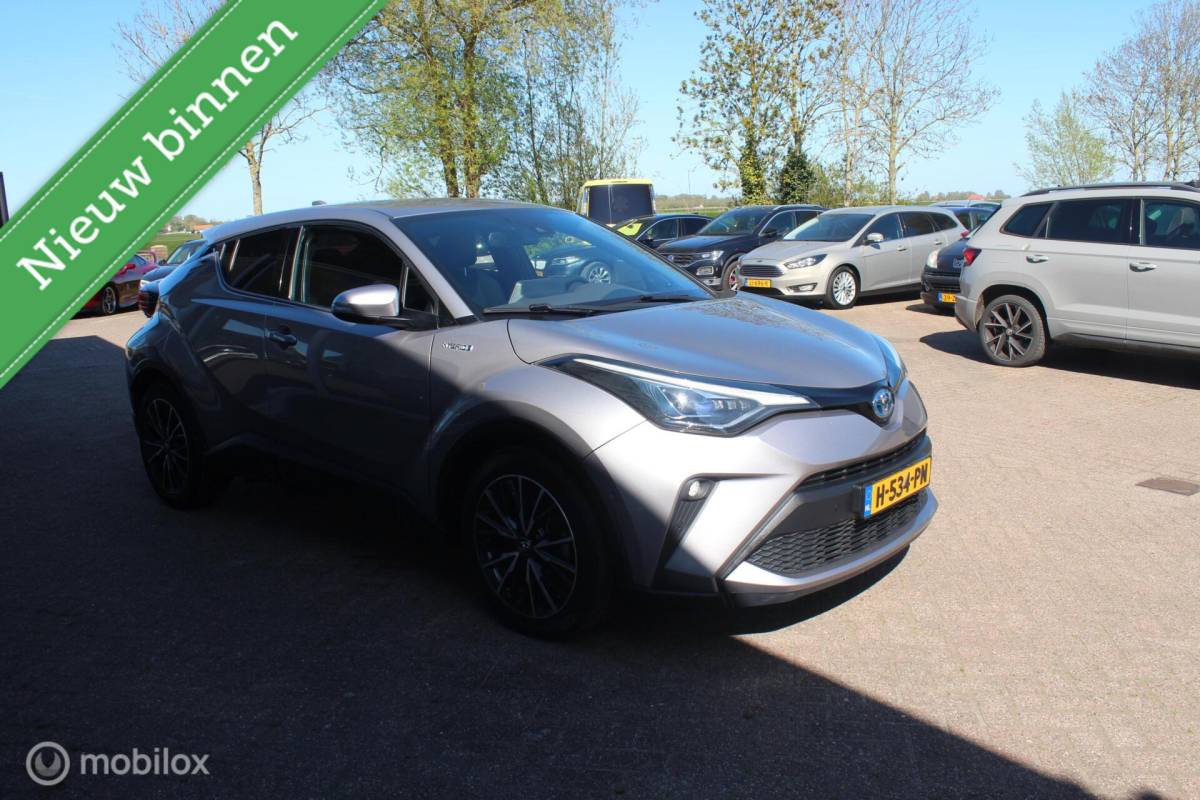 Toyota C-HR Toyota C-HR 2.0 Hybrid Executive Leder/Camera/Carplay/Stoelverw