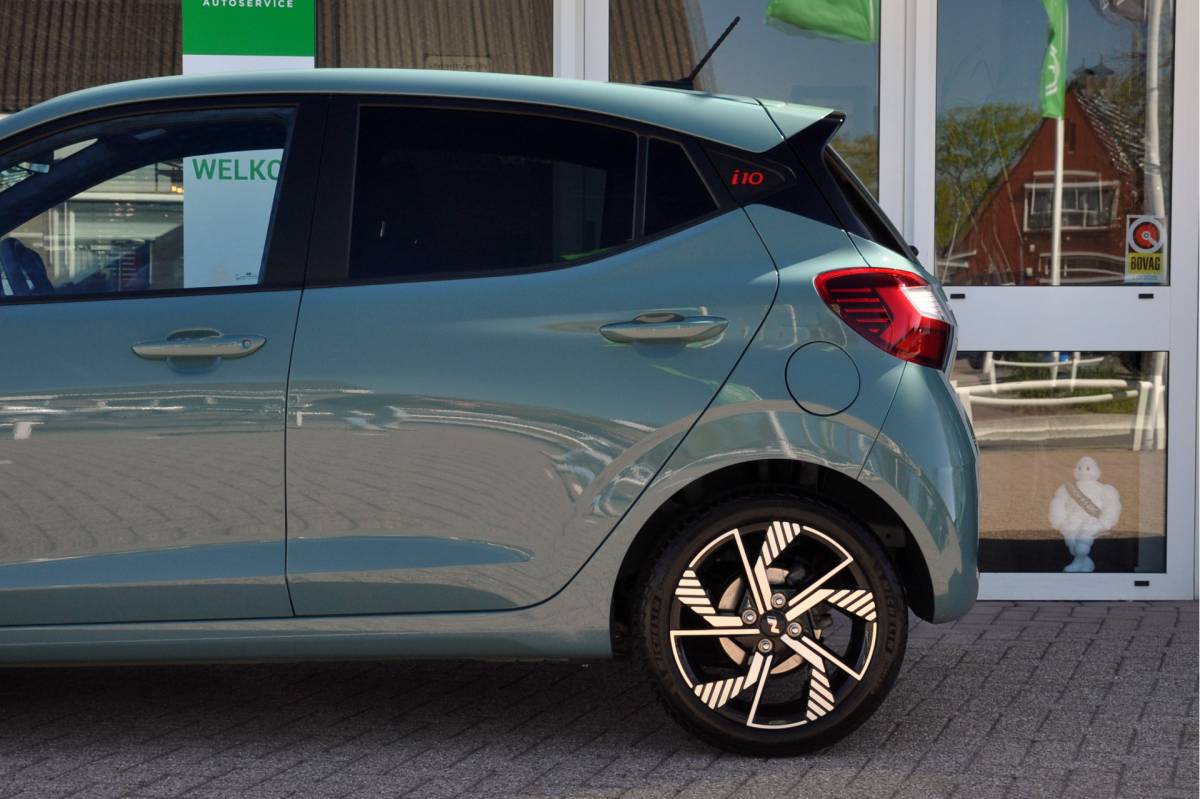 Hyundai i10 Hyundai i10 1.0 T-GDI N Line | 11.000 km! |  Camera | Navigatie