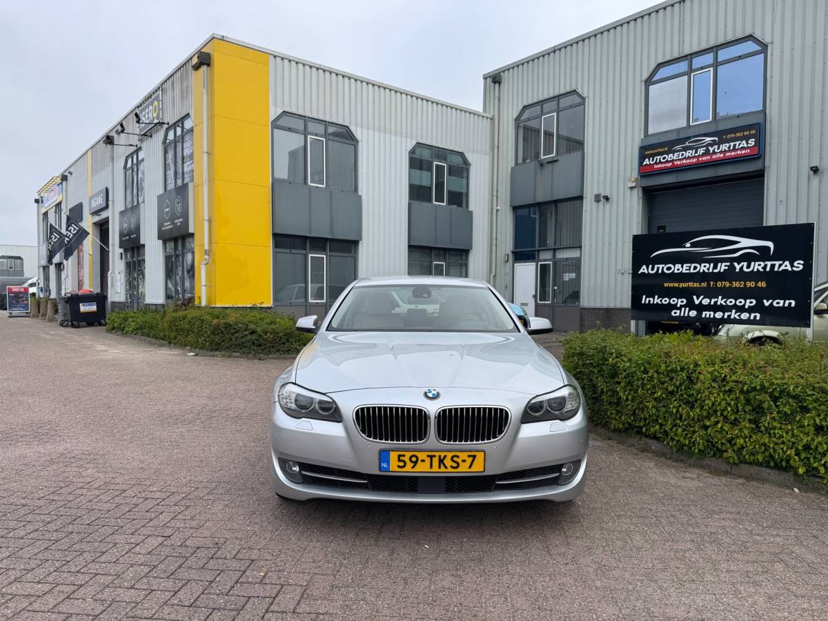 BMW 5 Serie BMW 5-serie 520i High Executive AUTOMAAT!!