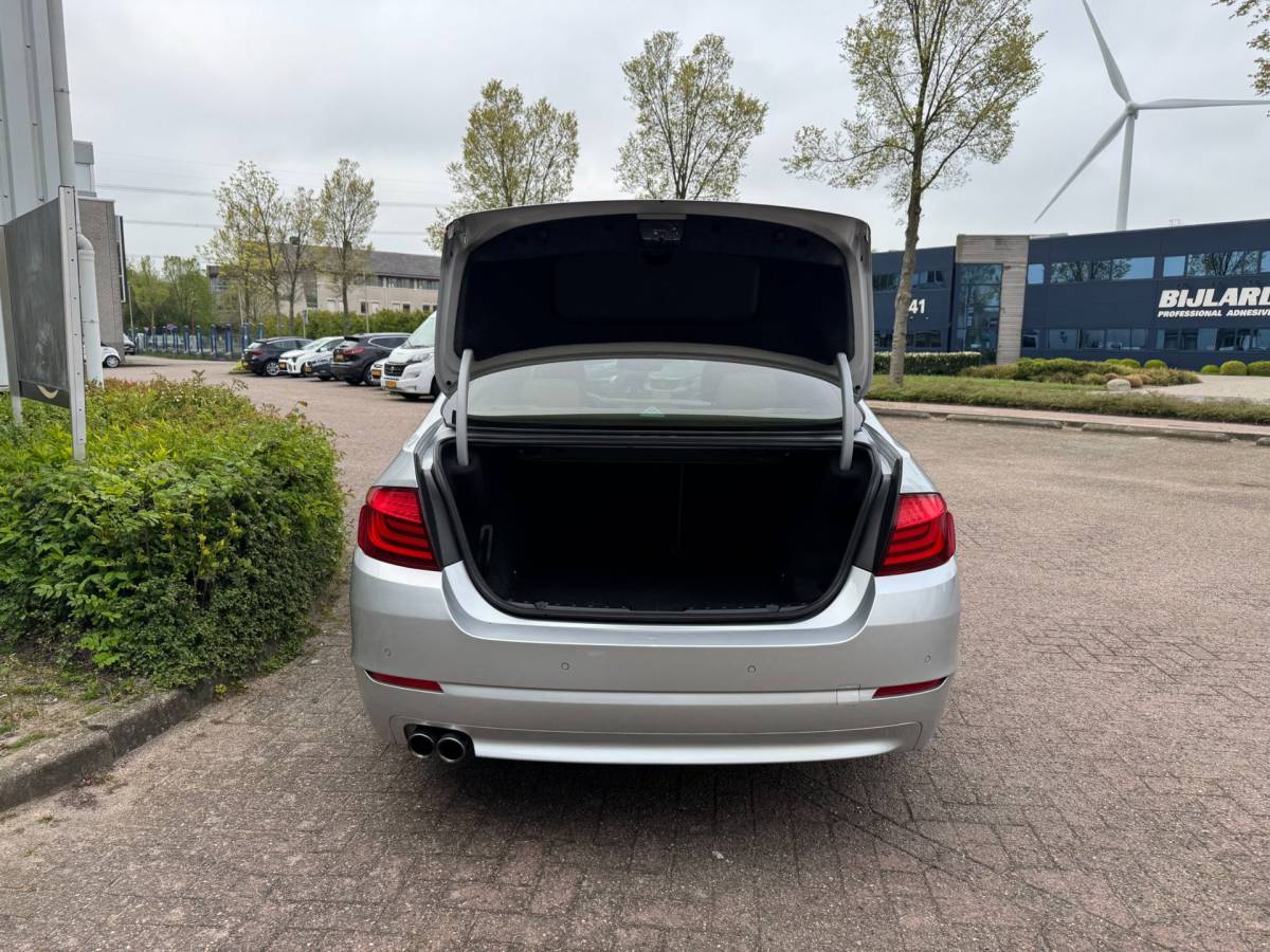 BMW 5 Serie BMW 5-serie 520i High Executive AUTOMAAT!!