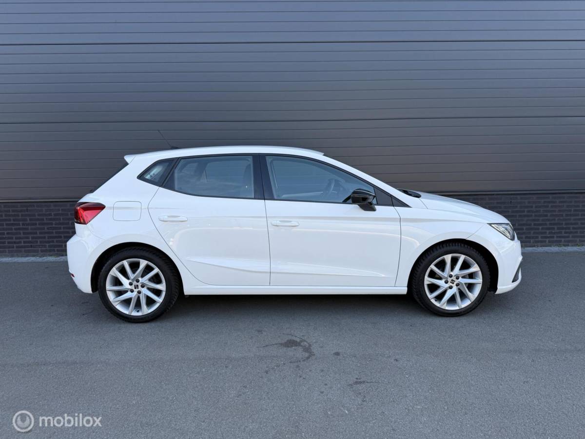 SEAT Ibiza Seat Ibiza 1.0 EcoTSI FR Business Connect TOPSTAAT! 49.000KM!