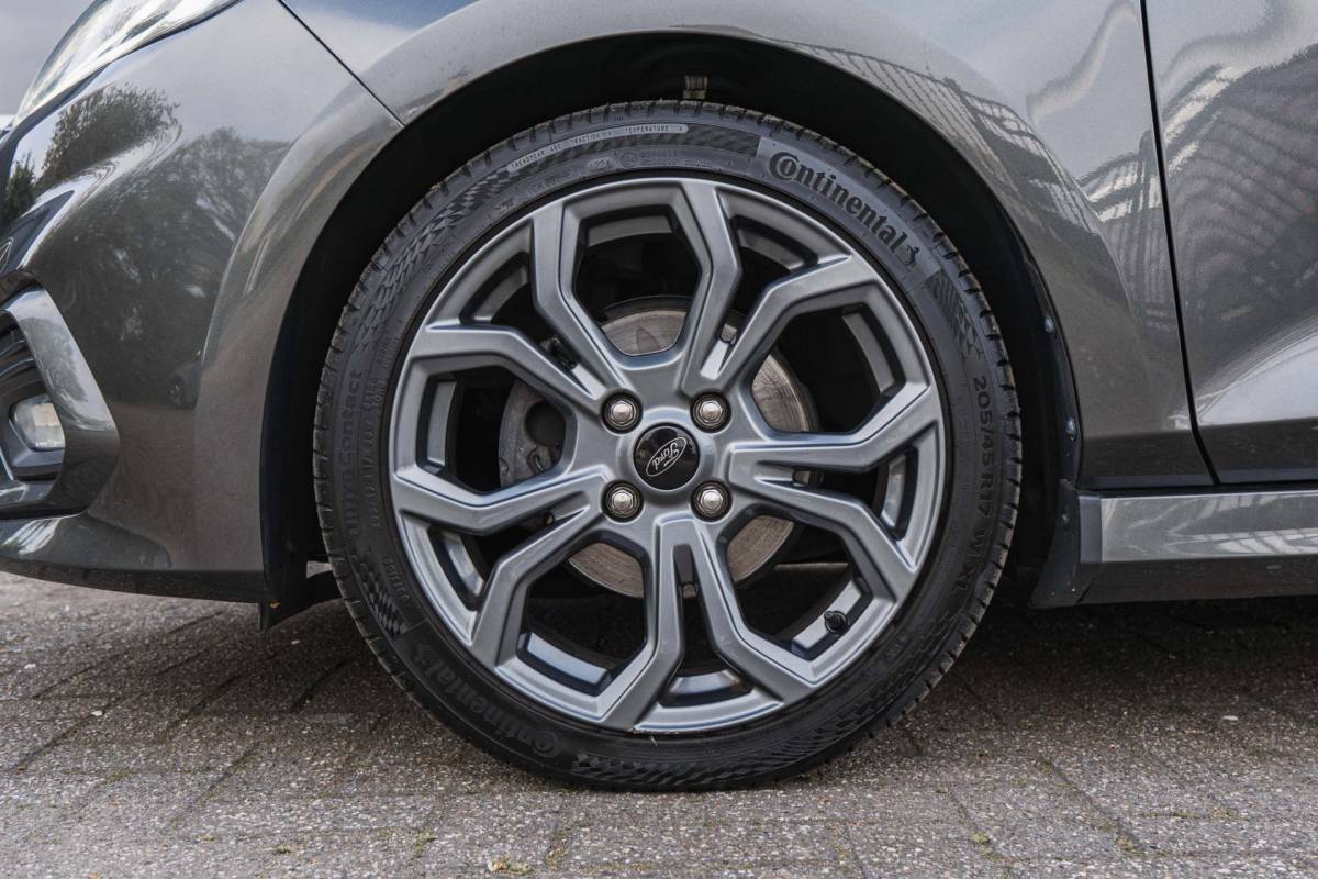 Ford Fiesta Ford Fiesta 1.0 EcoBoost ST-Line / LED / Pano / B&O / Winter pack!