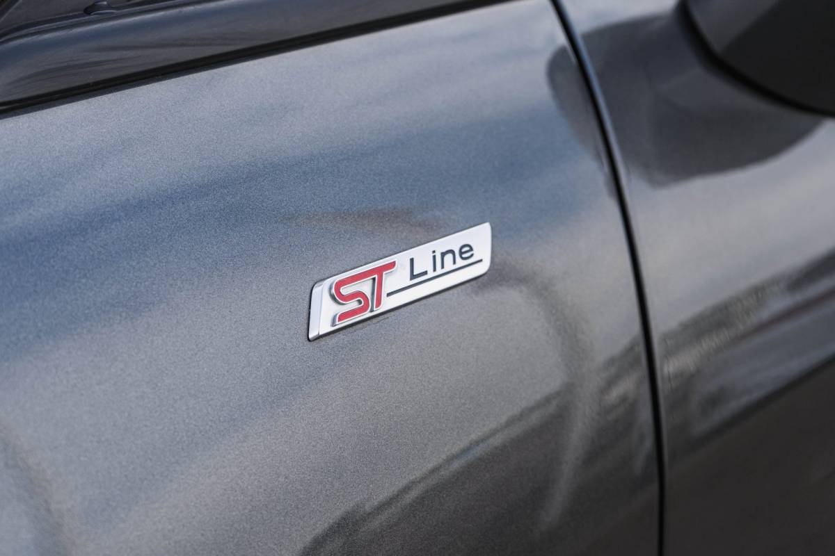 Ford Fiesta Ford Fiesta 1.0 EcoBoost ST-Line / LED / Pano / B&O / Winter pack!