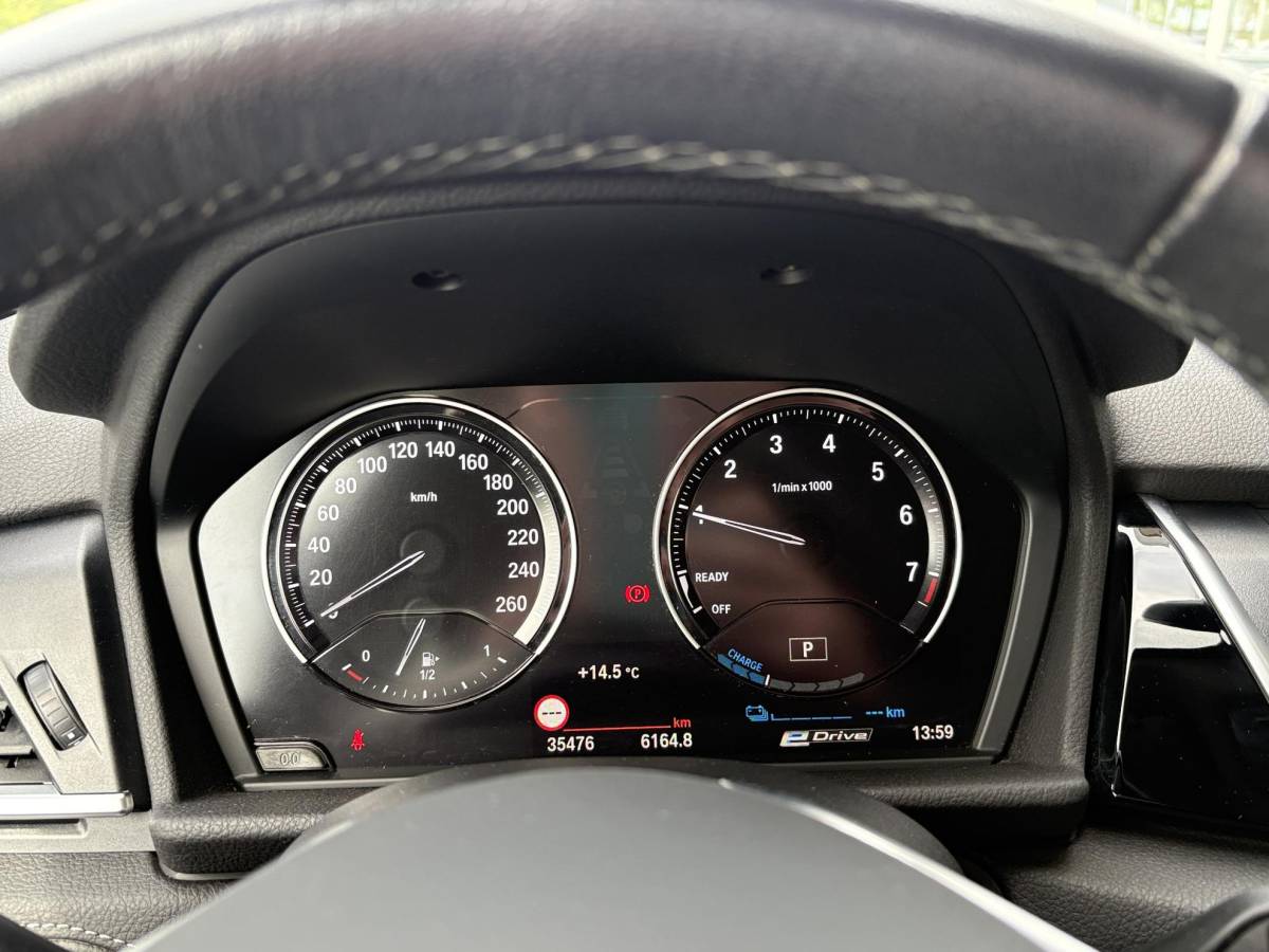 BMW 2 Serie BMW 2-serie Active Tourer 225xe iPerformance Executive | 225pk PHEV | Stoelverwarming | Camera | LED | Cruise Control |