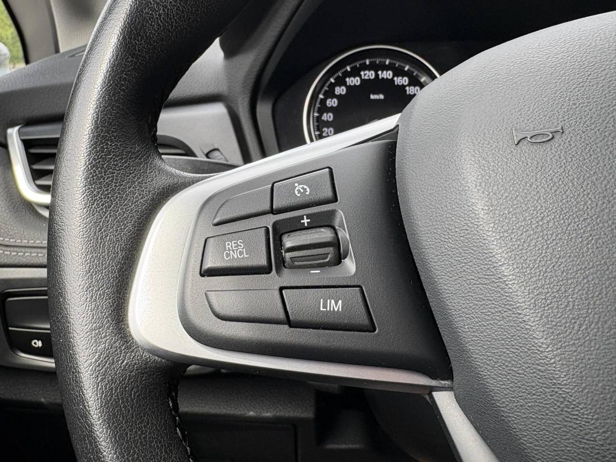 BMW 2 Serie BMW 2-serie Active Tourer 225xe iPerformance Executive | 225pk PHEV | Stoelverwarming | Camera | LED | Cruise Control |