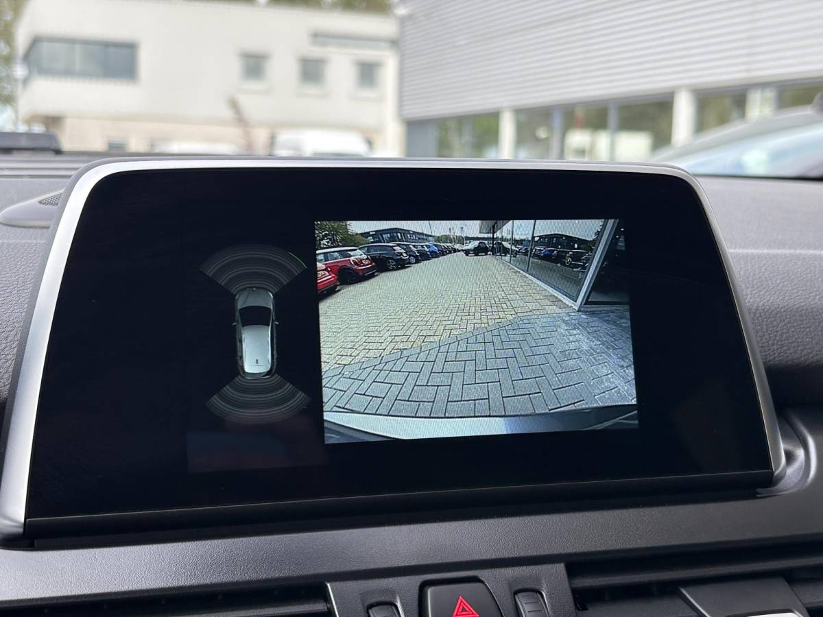 BMW 2 Serie BMW 2-serie Active Tourer 225xe iPerformance Executive | 225pk PHEV | Stoelverwarming | Camera | LED | Cruise Control |