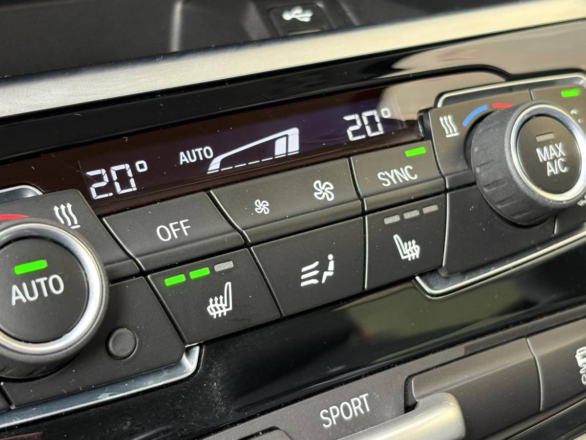 BMW 2 Serie BMW 2-serie Active Tourer 225xe iPerformance Executive | 225pk PHEV | Stoelverwarming | Camera | LED | Cruise Control |