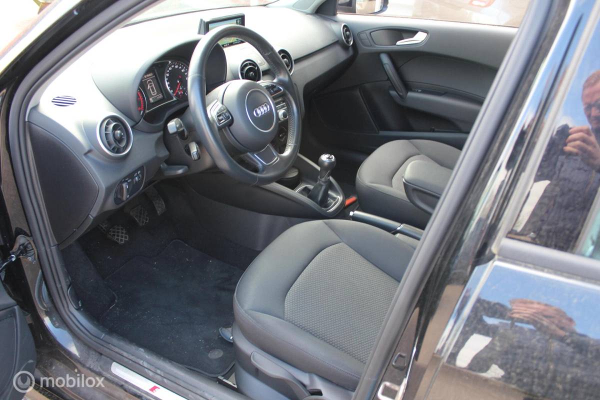 Audi A1 Sportback Audi A1 Sportback 1.0 TFSI S-Line Navi/Airco/Cruise/NAP/17Inch