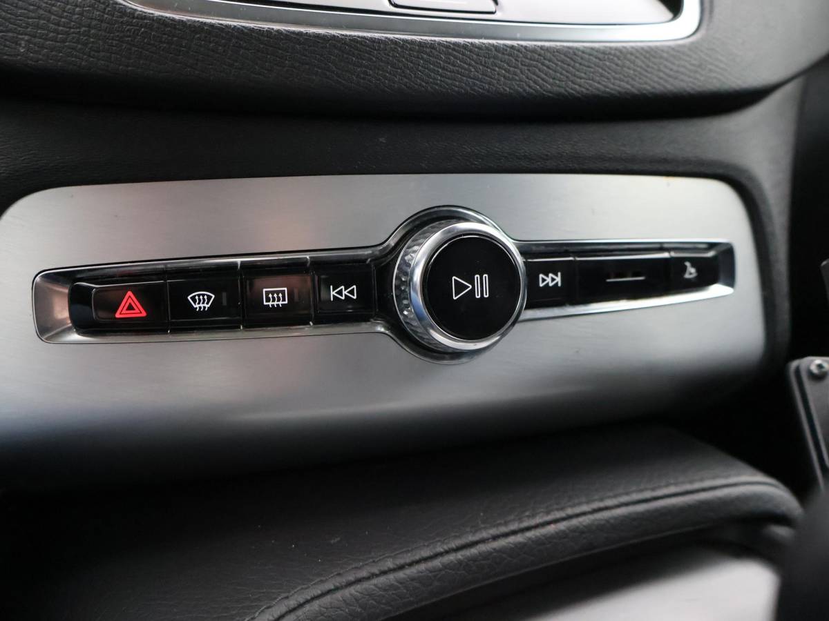 Volvo XC90 Volvo XC90 2.0 D4 190 PK GRIJS KENTEKEN EURO 6 DIESEL | WEGKL. TREKHAAK | ADAPTIVE CRUISE | LEDER | CAMERA