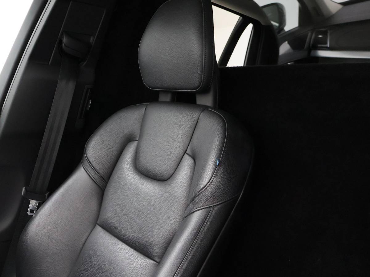 Volvo XC90 Volvo XC90 2.0 D4 190 PK GRIJS KENTEKEN EURO 6 DIESEL | WEGKL. TREKHAAK | ADAPTIVE CRUISE | LEDER | CAMERA